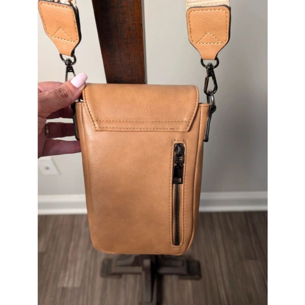 Small Vegan Leather Crossbody Phone Purse - Picture 8 of 12